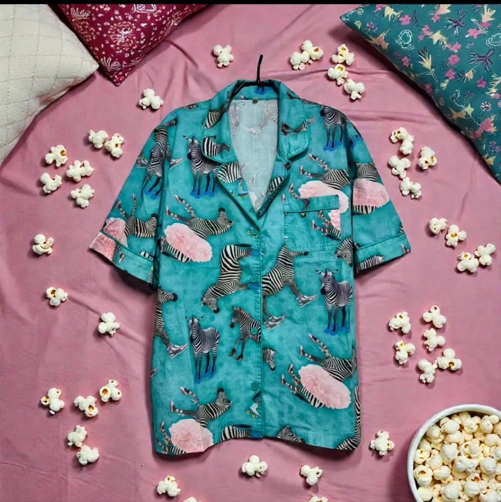 RB6 A Rare Bird Blue Zebra Print Pajamas - Picture 2 of 4